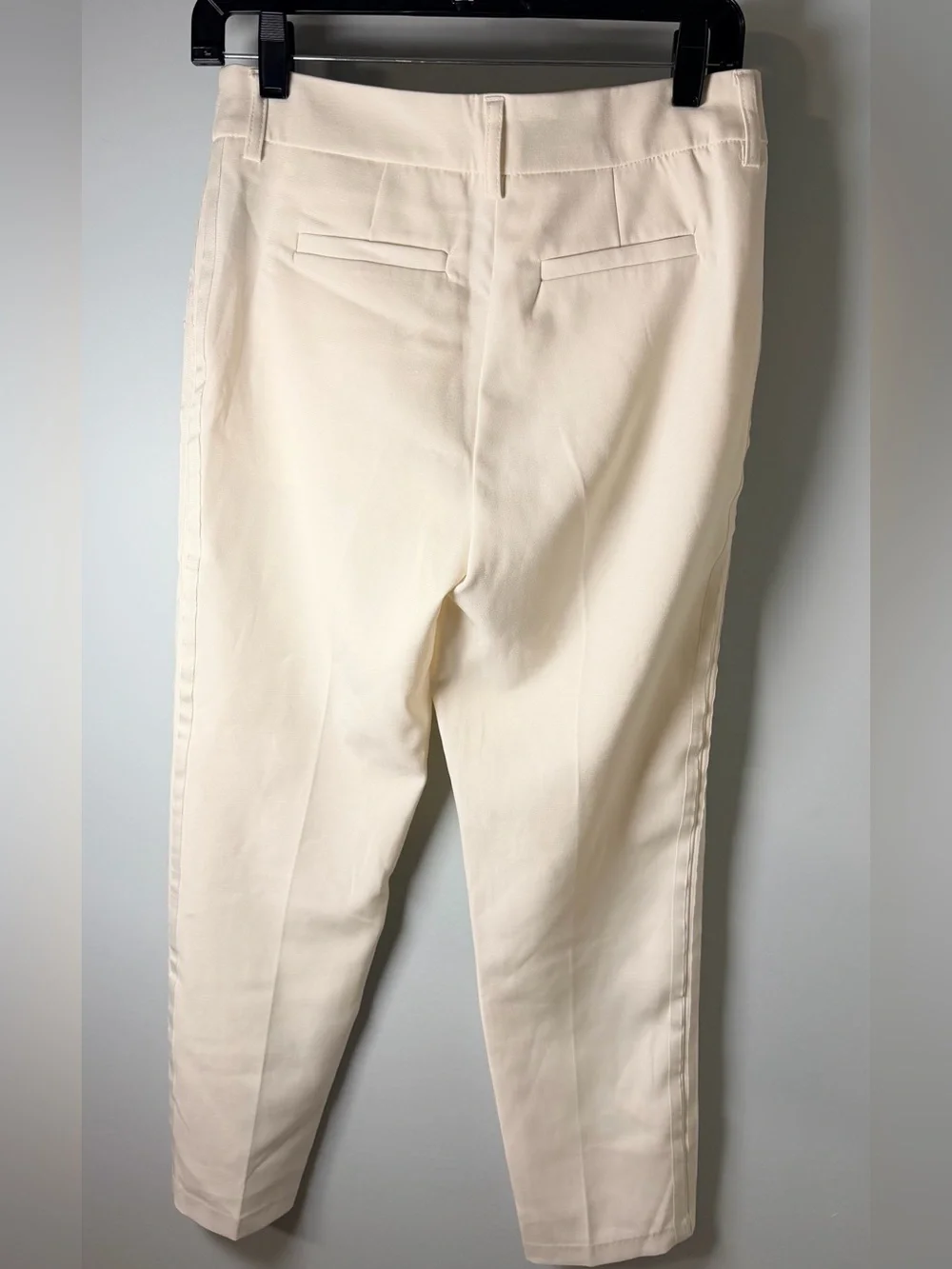 525 PANTS SIZE 4